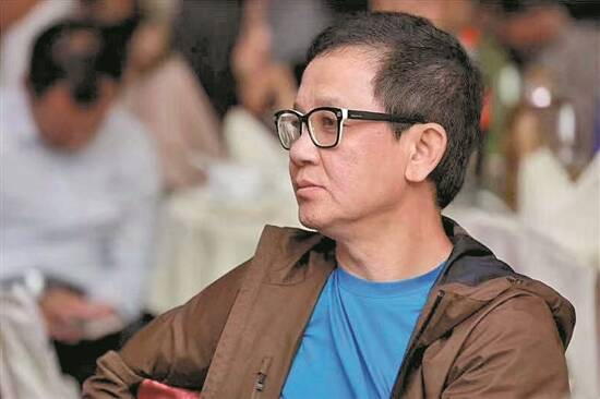 林伟,非典型高尔夫人口