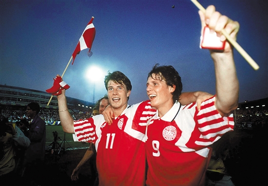 欧洲杯·经典回眸⑦   1992欧洲杯在瑞典举行
