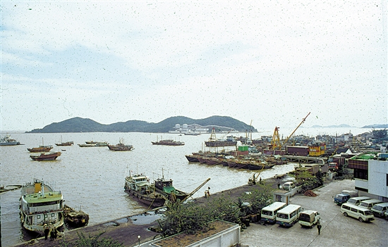 上世纪80年代末的香洲码头一带      李志均 摄