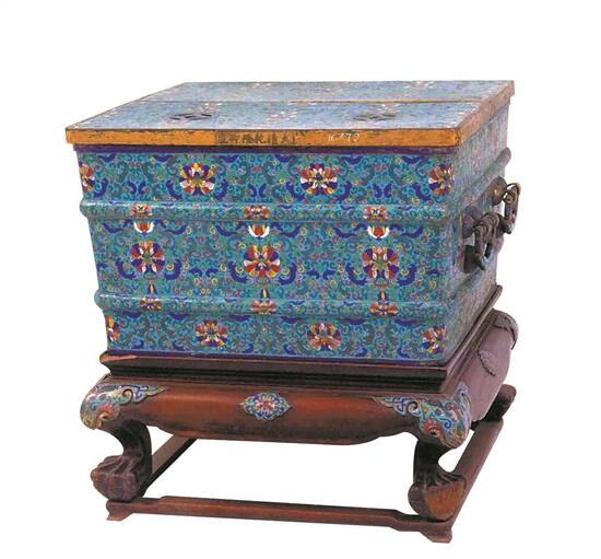 清乾隆 掐丝珐琅冰箱 故宫博物院藏