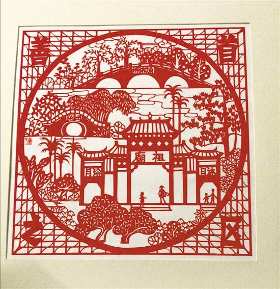 十几年如一日 在纸上剪刻出佛山功夫